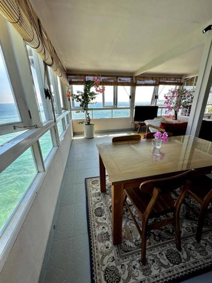 Beach Front Villa , All Mare 2 Uluwatu Exteriör bild