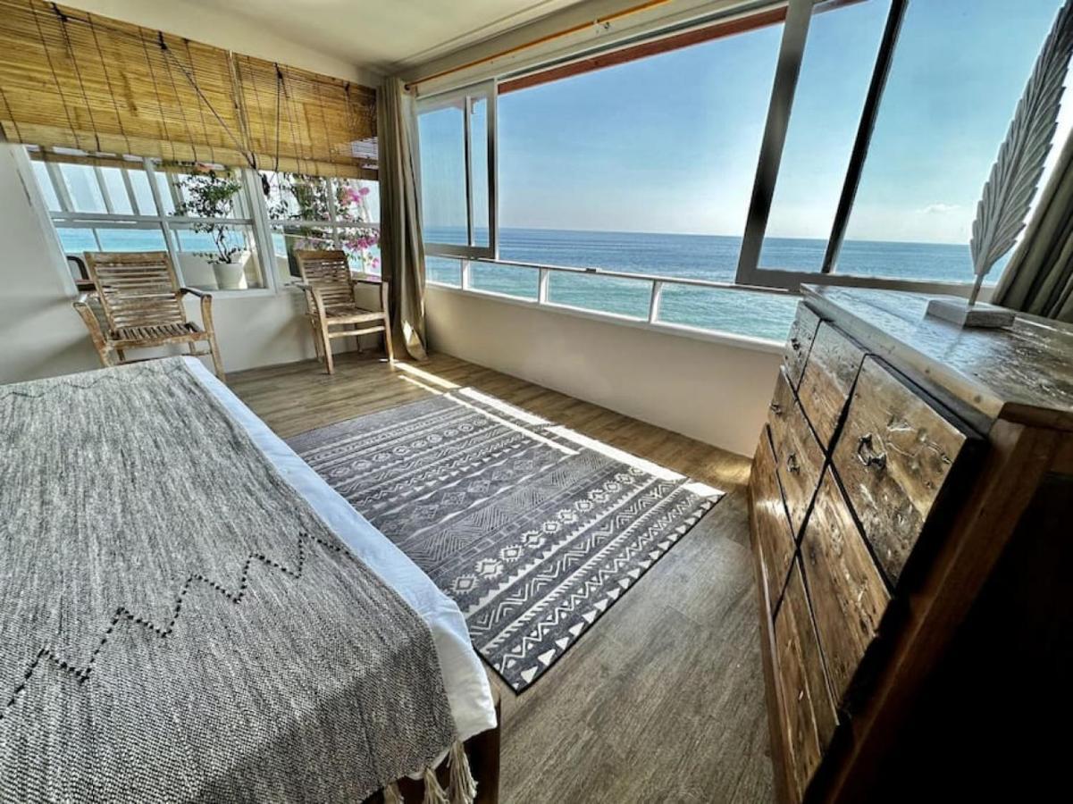 Beach Front Villa , All Mare 2 Uluwatu Exteriör bild