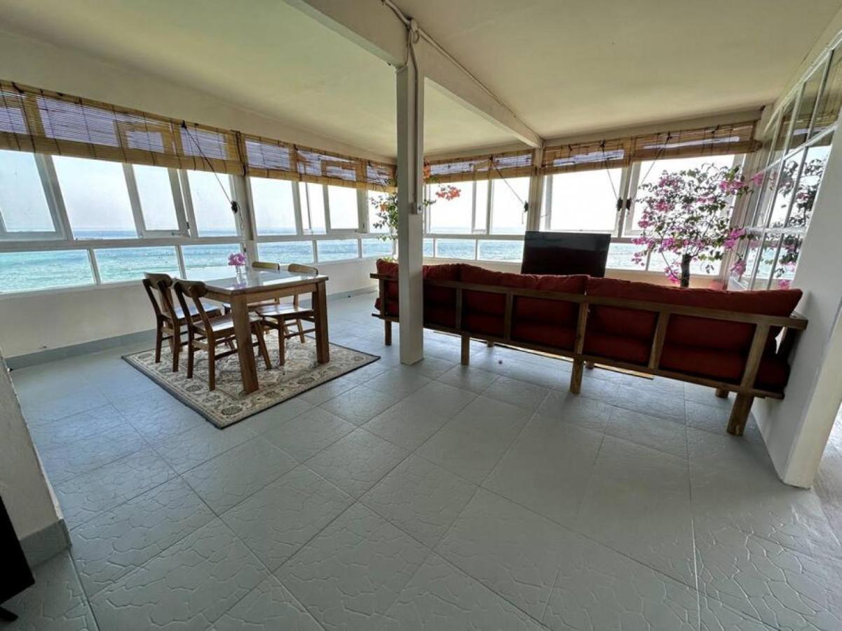 Beach Front Villa , All Mare 2 Uluwatu Exteriör bild